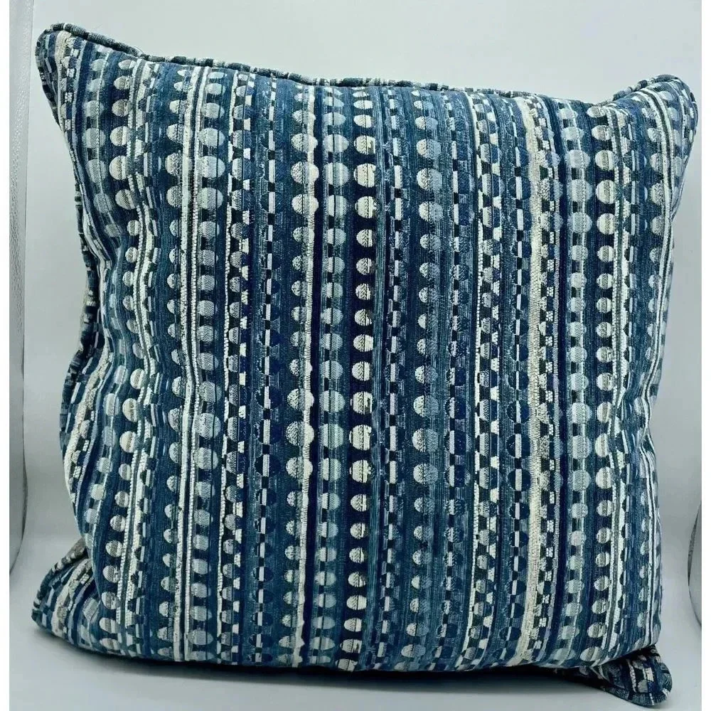 Textured Toss Throw Pillow Elegant Shades of Blue & Gray 20 Inch x‎ 20 Inch